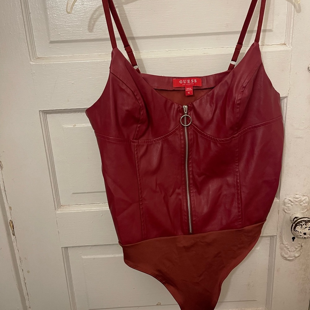 Guess Faux leather Bodysuit. Varios L, and XL . - Picture 6 of 10